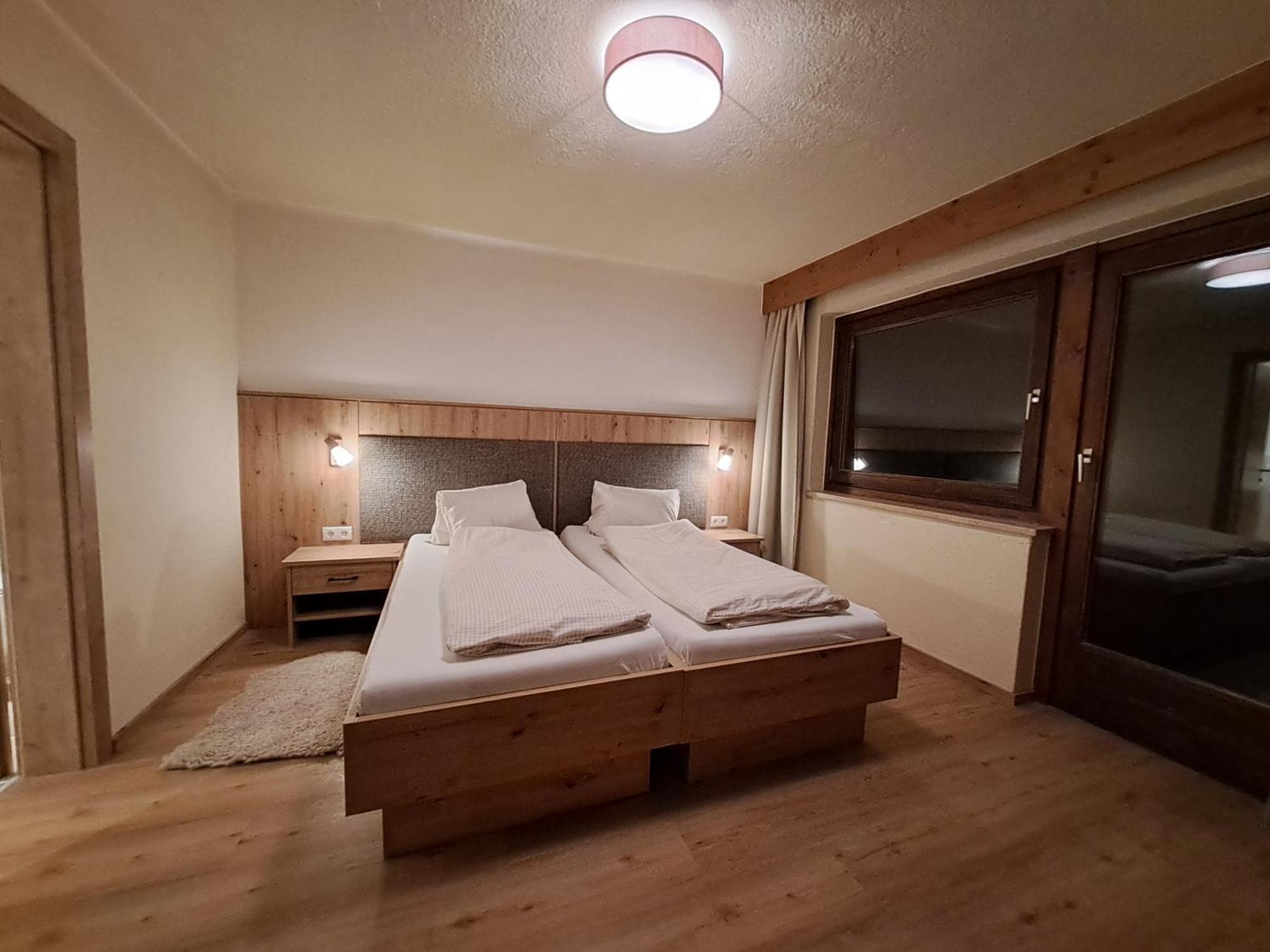 Berghaus Praxmarer Villa Längenfeld Стая снимка